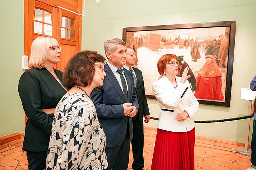 В Чувашии вновь гостят шедевры из коллекции Третьяковки.