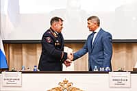 Главе Чувашии представлен новый министр внутренних дел по Чувашии (фото №1).