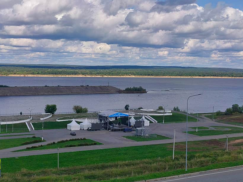 День города: духовая банда, дискотека, концерт, фейерверк. И все это для вас на Нижней набережной!