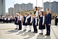 В День знаний Глава Чувашии открыл три новые школы в Чебоксарах, Новочебоксарске и в поселке Кугеси. (фото №13).