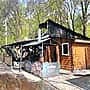 В Ельниковской роще ночью сгорело кафе.