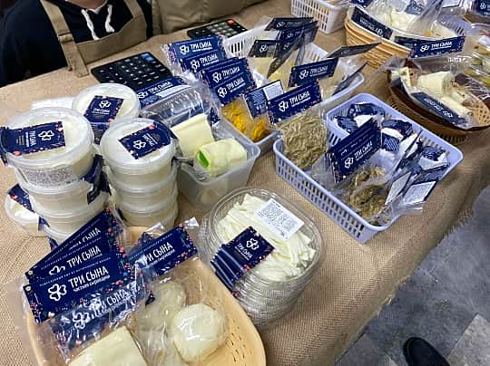 В ДК "Химик" стартовала предновогодняя ярмарка сельхозпроизводителей и фермеров Чувашии!