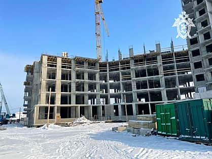 В Новочебоксарске завершено расследование уголовного дела по факту падения арматурщика с 6 этажа строящегося дома.