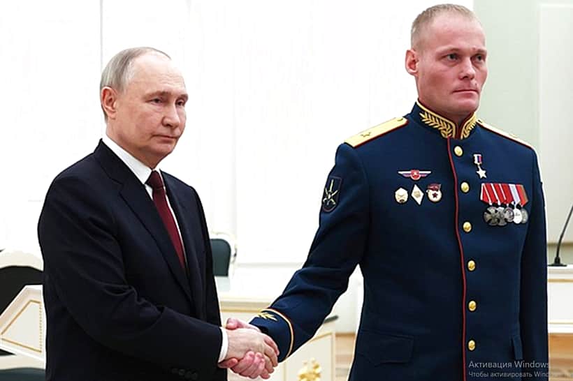 Уроженец города Новочебоксарска генерал майор Андрей Буйлов получил звание Героя России и медаль «Золотая звезда».