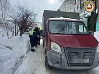 В Новочебоксарске водитель автомобиля ГАЗель совершил наезд на ученика второго класса. (фото №1).