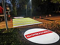 В Новочебоксарске установили еще два современных лазерных пешеходных перехода. (фото №1).