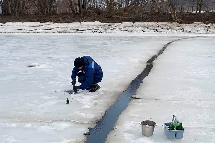 В реке Цивиль выявлены превышения по загрязнению нефтепродуктами в 156 раз.