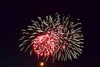 О запрете запуска фейерверков на праздники подписал постановление глава города Новочебоксарска.