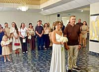 В Новочебоксарске чествовали юбиляров хрустальной свадьбы (фото №5).