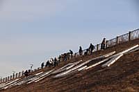 В Новочебоксарске провели субботник на Верхней набережной (фото №3).