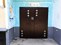 Многоквартирный жилой дом. 12 августа 2021 (чт).