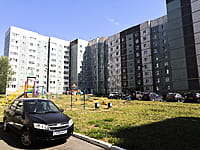 Многоквартирный жилой дом. 19 августа 2021 (чт).