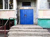 Подъезд № 1 -​ многоквартирный жилой дом. 12 августа 2021 (чт).