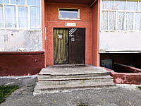 Подъезд № 6 -​ многоквартирный жилой дом. 12 августа 2021 (чт).