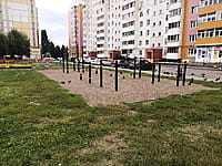 Спортивная площадка с тренажёрами. 24 августа 2021 (вт).