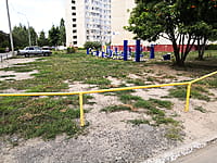 Спортивная площадка с тренажёрами. 19 августа 2021 (чт).