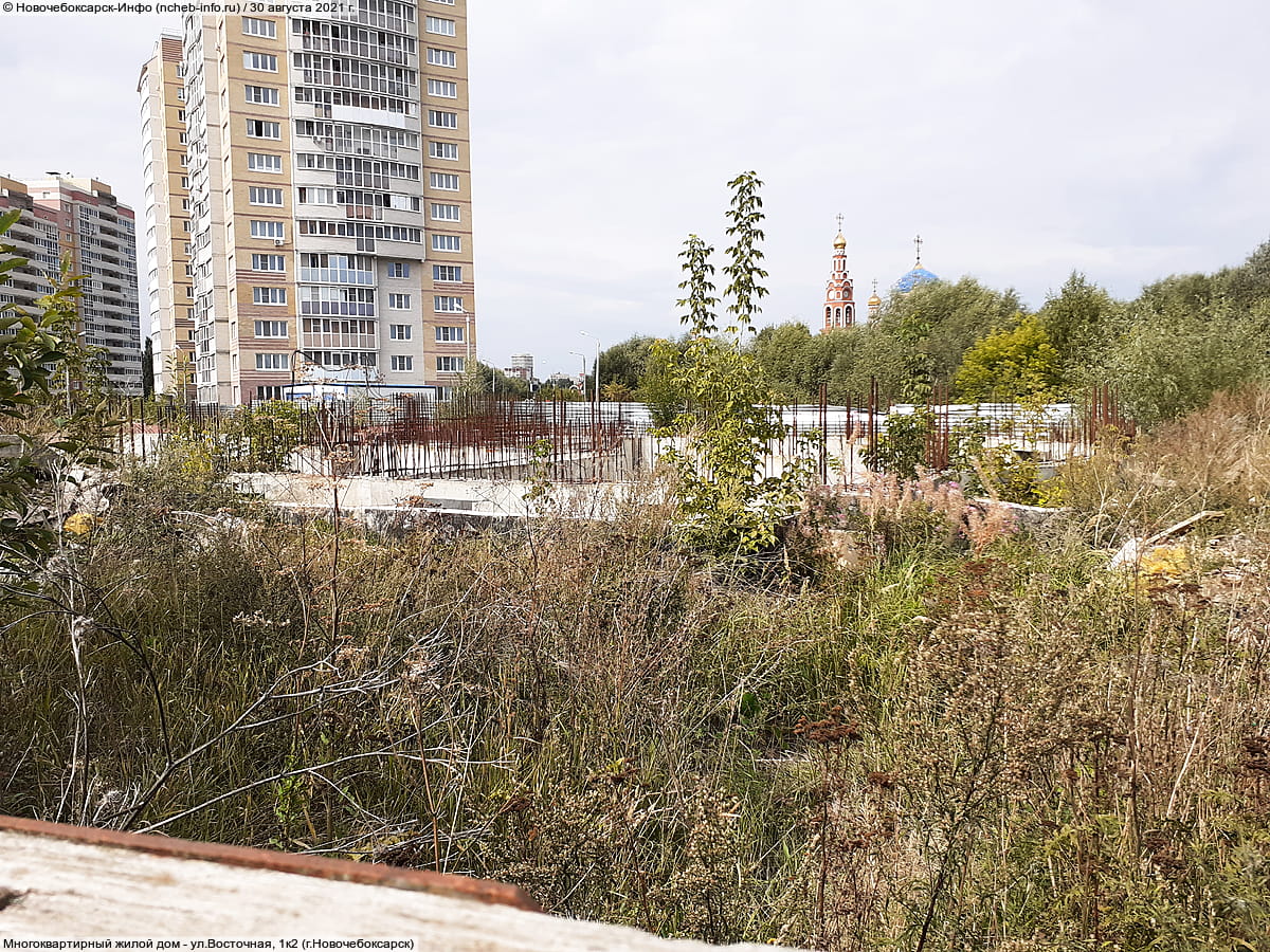 Многоквартирный жилой дом. 30 августа 2021 (пн).