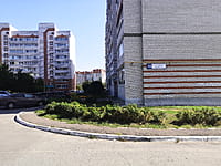 Многоквартирный жилой дом. 19 августа 2021 (чт).