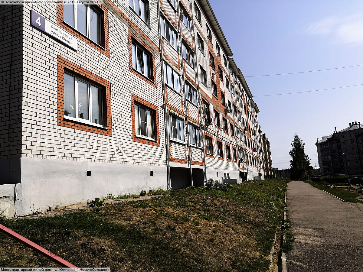 Многоквартирный жилой дом. 19 августа 2021 (чт).