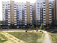Многоквартирный жилой дом. 19 августа 2021 (чт).