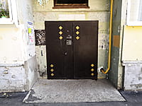 Многоквартирный жилой дом. 29 августа 2021 (вс).