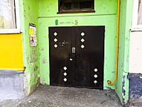 Многоквартирный жилой дом. 29 августа 2021 (вс).