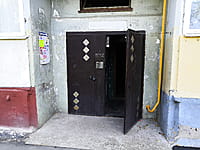 Многоквартирный жилой дом. 29 августа 2021 (вс).